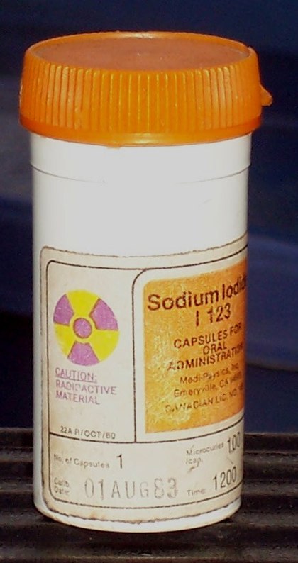 420px Lead container for nuclear medications