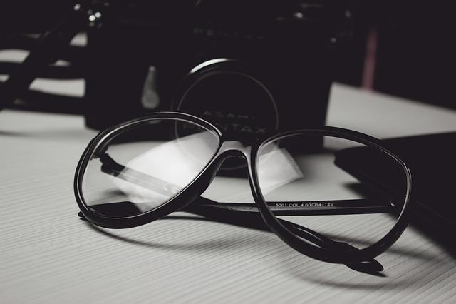 glasses g90970e1fe 640