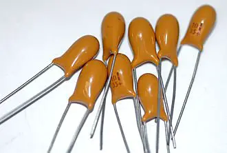 330px Tantalum capacitors