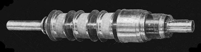 660px Klystron tube 1952